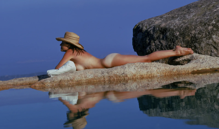 A Short Cultural History of the Tan Line
