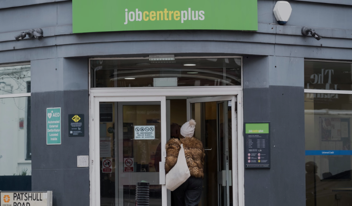 Britain’s Job Market Struggling as Companies Stay Careful About Hiring