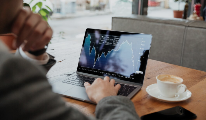 How to Invest in the Stock Market in England: A Beginner’s Guide